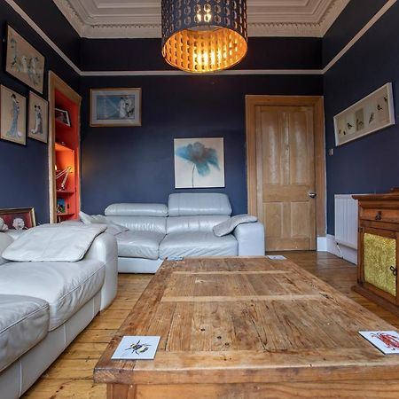 2 Bed In Great Location 15-20 Minutes Walk To Sec Lägenhet Glasgow Exteriör bild